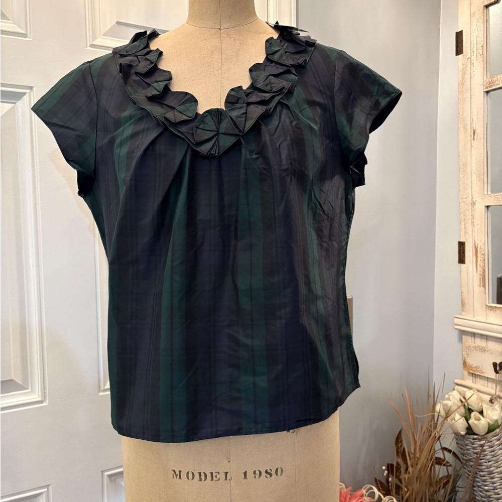 Talbots Dark Green/Navy Tartan SS Silk Top with Ruffled Neckline 14P NWT Festive